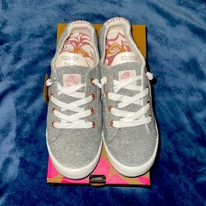 NEW Roxy Bayshore III